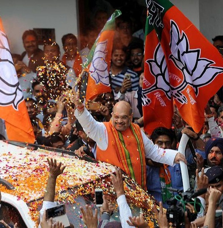 गांधीनगर, गुजरात से लोकसभा चुनाव 2024 में विशाल जनमत से विजयी हुए भाजपा के राजनीतिक चाणक्य श्री <a href="/AmitShah/">Amit Shah</a> जी को प्रचंड विजय के लिए हार्दिक बधाई एवं शुभकामनाएं।

गांधीनगर के देवतुल्य कार्यकर्ताओं एवं जनता-जनार्दन को अपना अमूल्य आशीर्वाद देकर सांसद चुनने के लिए हृदय से आभार एवं