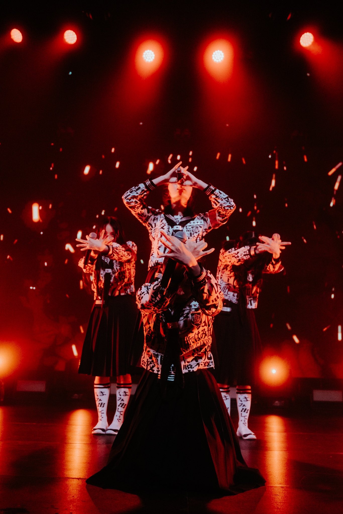 GPO0sPcXgAAV48-?format=jpg&name=large