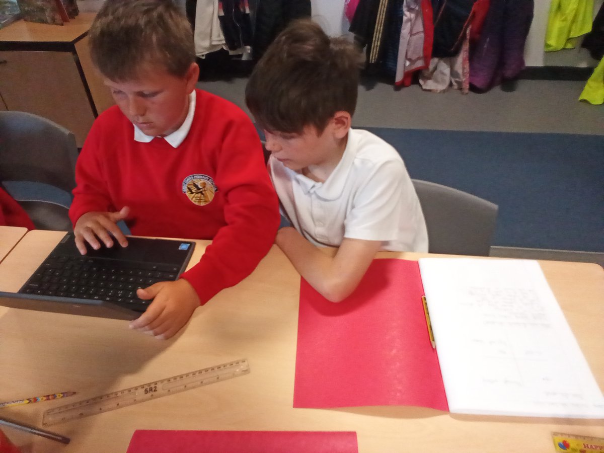 year5GCP's tweet image. The children are busy researching King Alfred the Great. #GCPHistory @PrimaryGreat  #GCPComputing