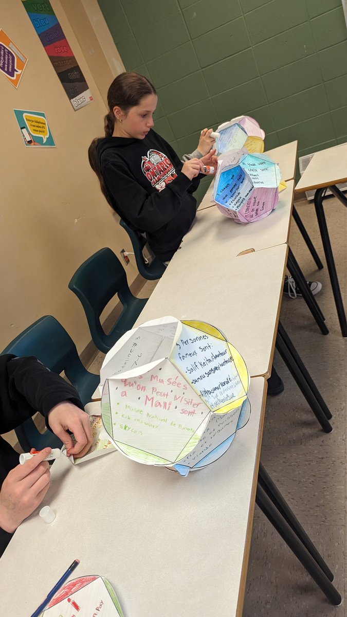 MrsBooneS's tweet photo. Bloomballs! @VillanovaSchool https://t.co/jK6BEiad2d