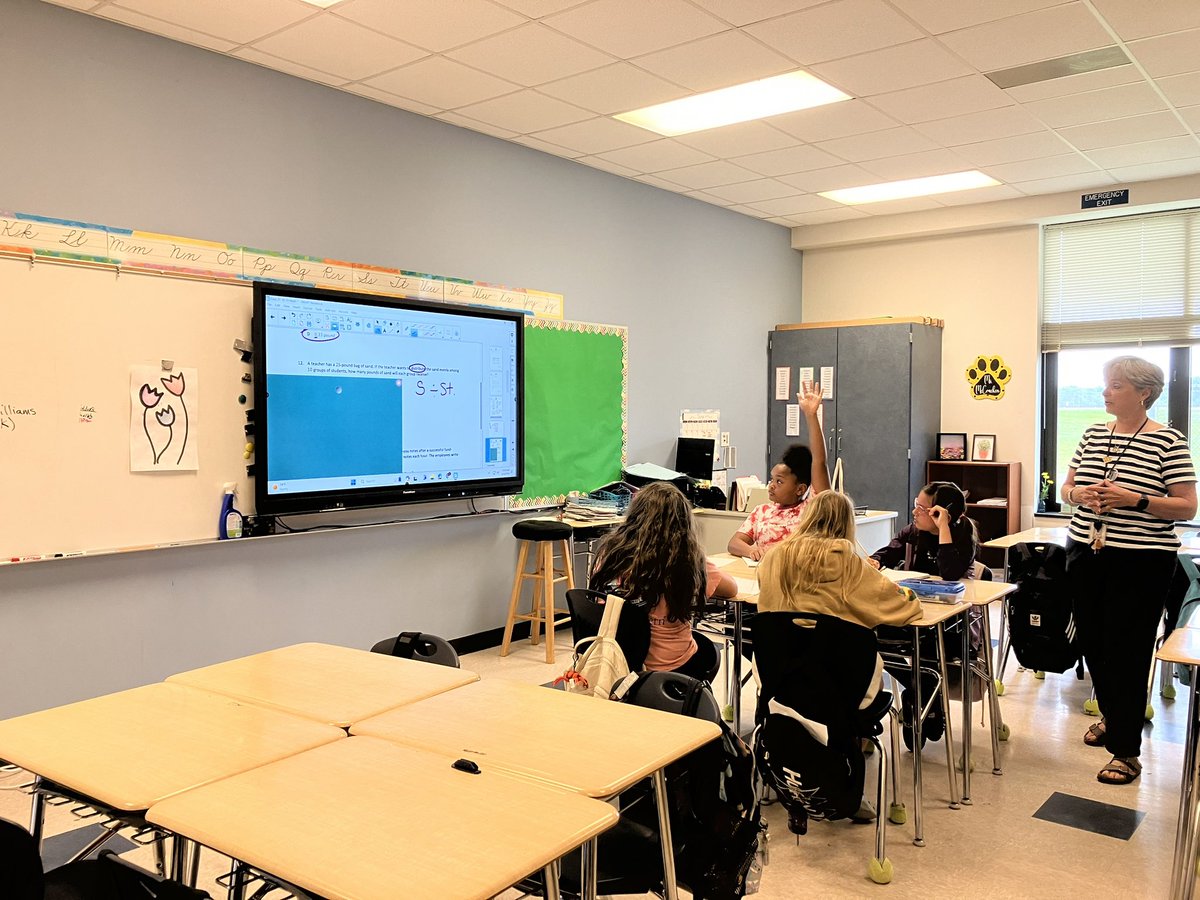 Geoffrey Hawthorne (@fcshawthorne) on Twitter photo Just had to observe this amazing Master Teacher one more time before this year ends! So grateful for all Mrs. McCracken’s contributions over her career and the many lives she impacted! We wish her well in all future endeavors… <a href="/EdwardBestFCS/">EdwardBestElementary</a> Just had to observe this amazing Master Teacher one more time before this year ends! So grateful for all Mrs. McCracken’s contributions over her career and the many lives she impacted! We wish her well in all future endeavors… <a href="/EdwardBestFCS/">EdwardBestElementary</a>