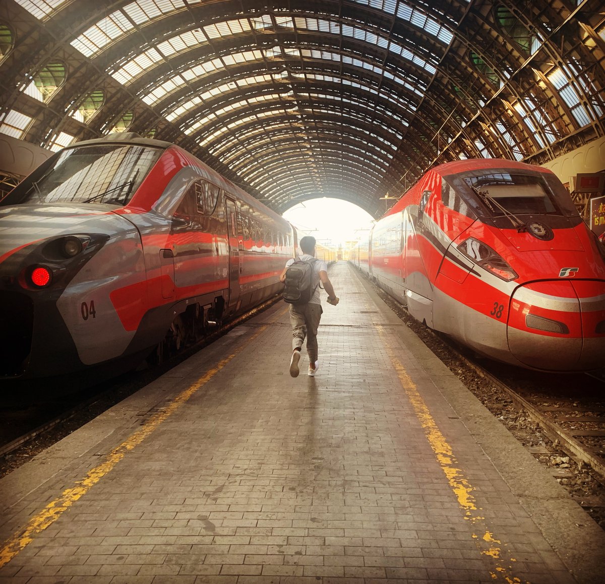 Travaux en Italie, dès le 9 juin: comment se rendre à Milan depuis la Suisse romande malgré les travaux? Horaires, bus de remplacement et informations ici: 
cff.ch/simplon