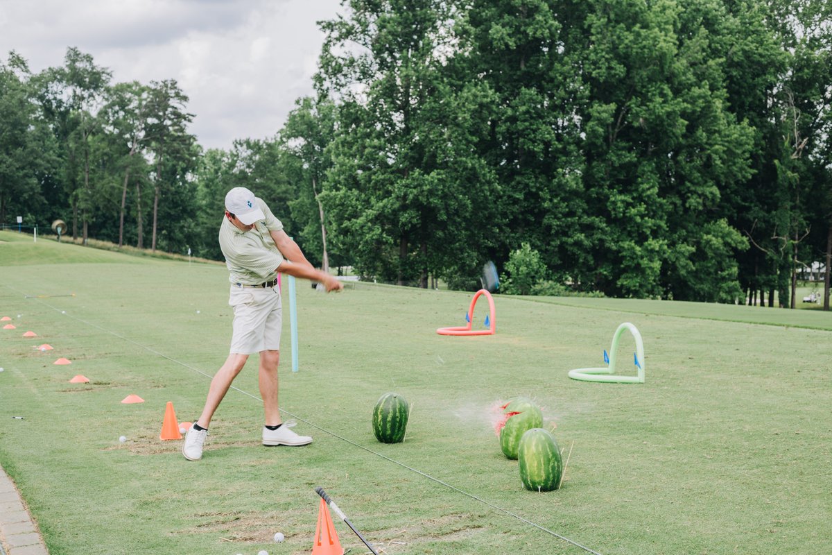 BMWCharityProAm's tweet image. We had a great Monday with @FirstTeeUpstate  for our Junior Golf Clinics at Thornblade! 🏌️‍♂️⛳️ Kids and teens from Upstate SC had a blast on the driving range learning and practicing with pros and celebrities. Thank you to Pacolet Milliken for sponsoring this impactful event!