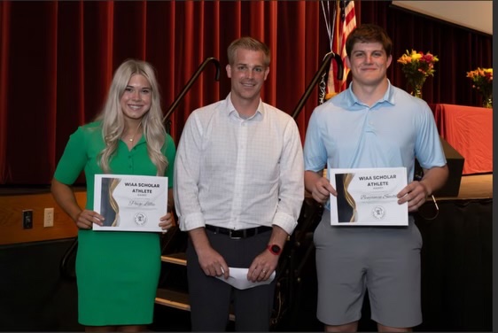 Thank you <a href="/wiaawi/">WIAA</a> &amp; <a href="/Fit2ThinkGreat/">Sam P. Engelland</a> for awarding me &amp; <a href="/BenSmith_LB_5/">Ben Smith</a> the WIAA Scholar Athlete award for Hortonville High School!!!