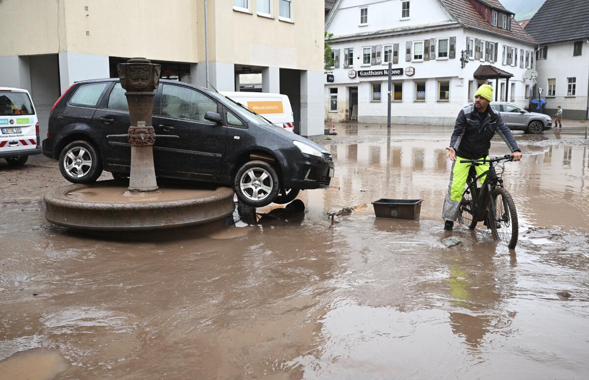 Suben a cinco los fallecidos en las inundaciones de Alemania dlvr.it/T7q5Gt #NDigital