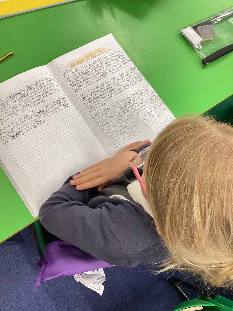 I forgot to share these photos before half-term!

3B produced some excellent pieces of work as part of their Personal Projects.

Reports, stories and diaries on a range of topics and individuals!

<a href="/paganelschool/">Paganel Primary</a> <a href="/brinkworth_miss/">MissBrinkworth</a>