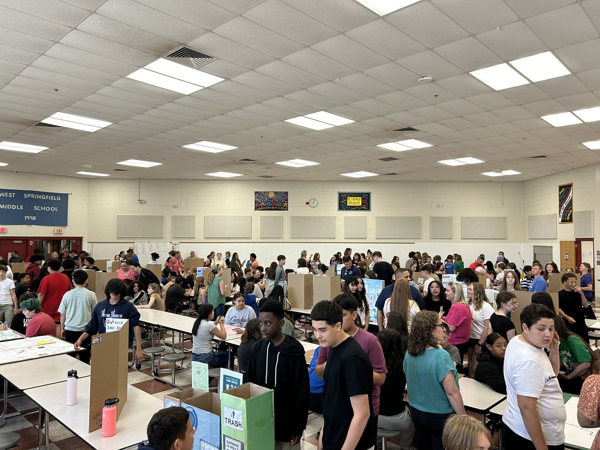 WSPSMiddle's tweet image. We had a great turnout for our Gr. 7 ‘Greener West Side’ Showcase this morning!!