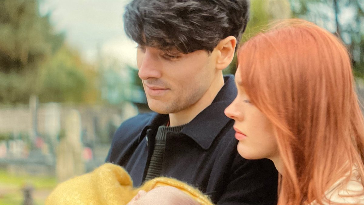 CMagnumfan's tweet image. #ColinMorgan as #JohnathanKennedy in #ThreeFamilies episode 2