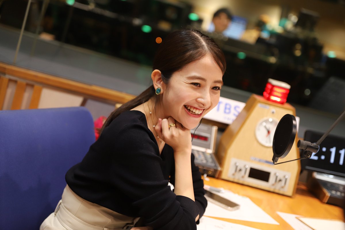 #NowOnAir
 #宇多丸&amp; #日比麻音子 アナのコンビ

人気振付師 #竹中夏海 が、TBSテレビ『#王様のブランチ』にのめり込むのはなぜか！
きっかけは「#ジャンボリーミッキー」！？

#utamaru をつけて #radiko リンクのPOSTをぜひ！
radiko.jp/share/?sid=TBS…

#TBSラジオ #Y2K新書