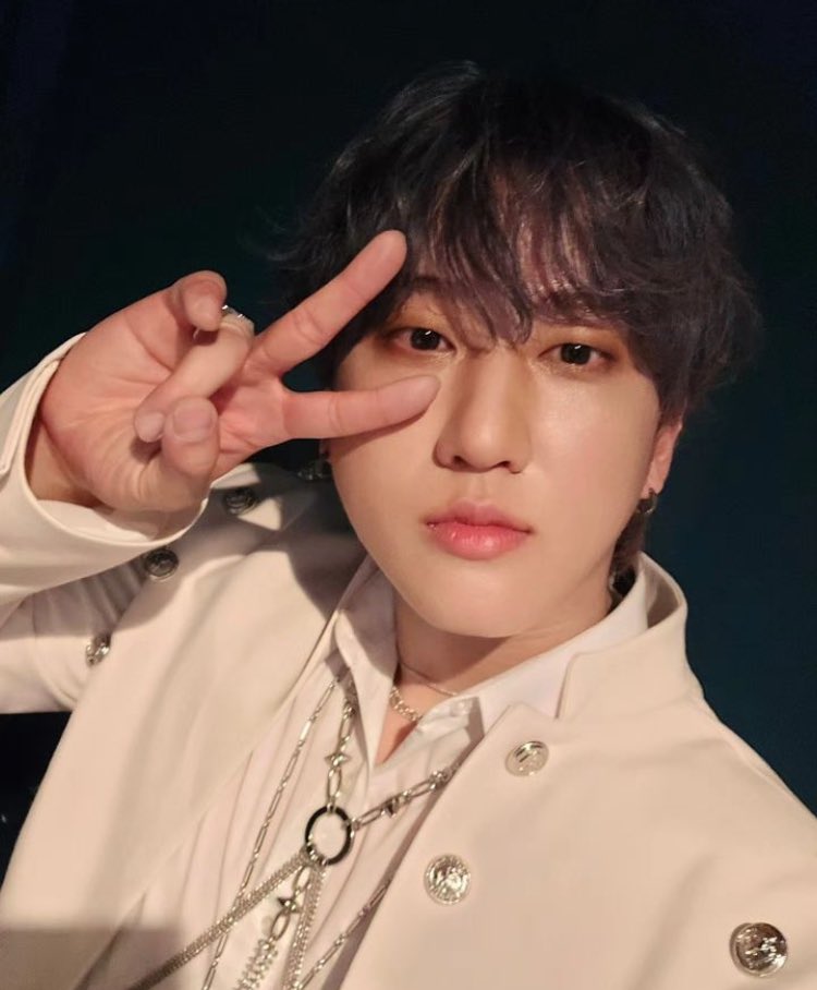 브이진짜한결같다…..(귀엽다고)