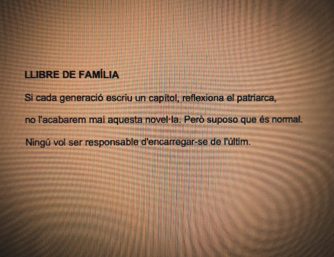 Litus90's tweet photo. #microrelats #microcontes #escriure #escriureencatalà #relatsencatalà #uncontecadadia #dia1536 #llibredefamília #capítols #generacions https://t.co/HJb9nomiJF
