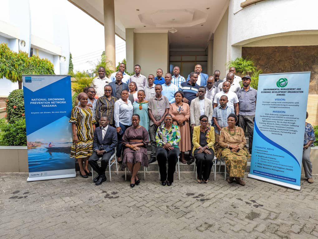 NDPN_Tanzania (@ndpn_tanzania) on Twitter photo NDPN is hosting a meeting with Tanzanian journalists which aims to inform journalists of the drowning prevention initiatives in Tanzania and call for action for journalists to raise awareness and policy advocacy for drowning prevention in Tanzania.
#roadtoWDPD2024
<a href="/EMEDO19/">EMEDO Tanzania</a> <a href="/RNLI/">RNLI</a> NDPN is hosting a meeting with Tanzanian journalists which aims to inform journalists of the drowning prevention initiatives in Tanzania and call for action for journalists to raise awareness and policy advocacy for drowning prevention in Tanzania.
#roadtoWDPD2024
<a href="/EMEDO19/">EMEDO Tanzania</a> <a href="/RNLI/">RNLI</a>