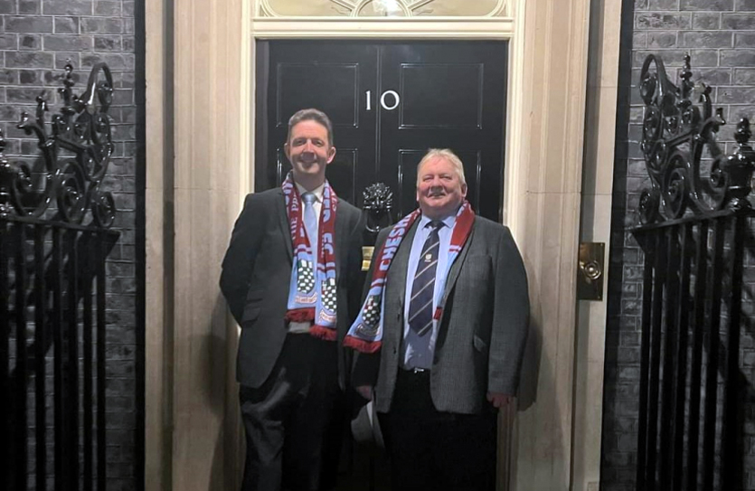 SouthernLeague1's tweet photo. 🗣️MY LIFE IN FOOTBALL | The latest episode will premiere at 7pm on Tuesday and features @cheshamutdfc Chairman, Peter Brown

👉Find out more here: https://t.co/YjPn9LpEE7

#SouthernLeague | #MyLifeInFootball https://t.co/4tYOzaVsGm