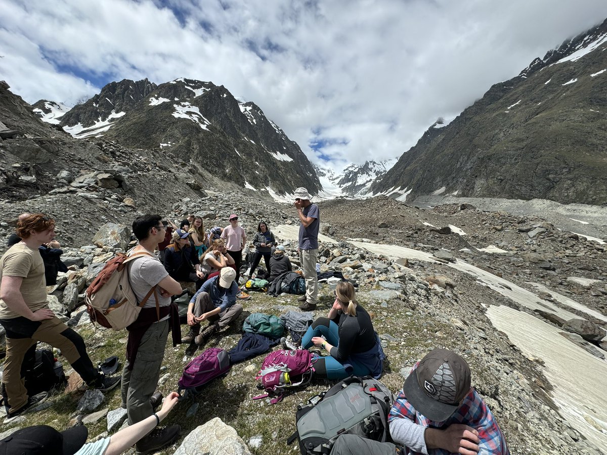 @QUADRATdtp field trip to the Italian Alps with the second year PhD students. On Monday, we hiked in Val Veny up to the Miage Glacier at the foot of the Mont Blanc.