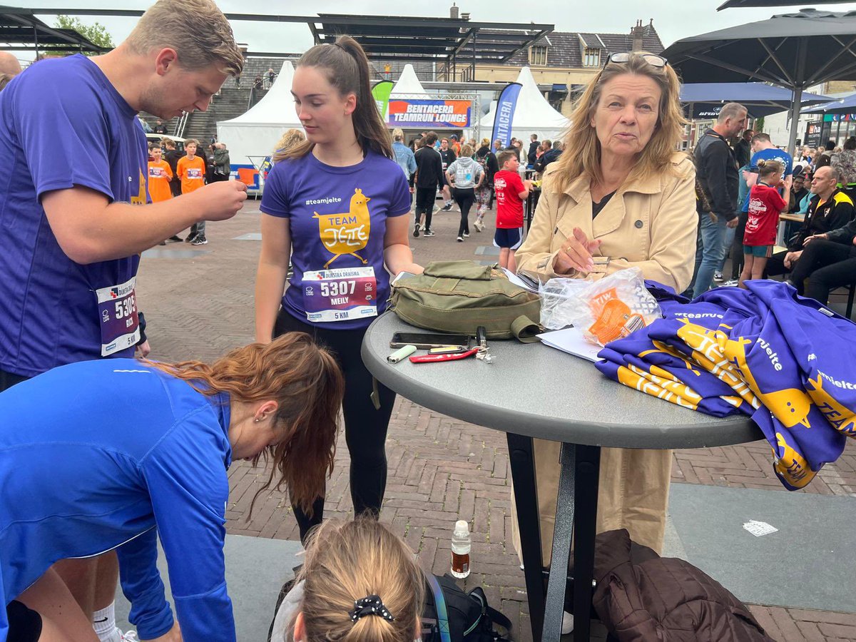 Op 2 juni 2024 hebben we meegelopen met de LOOP Leeuwarden voor team Jelte Stichting Metakids. We zijn trots op onze collega’s die zich hebben ingezet voor dit goede doel.
We kijken terug op een zeer geslaagde dag en willen iedereen danken voor de bijdrage.