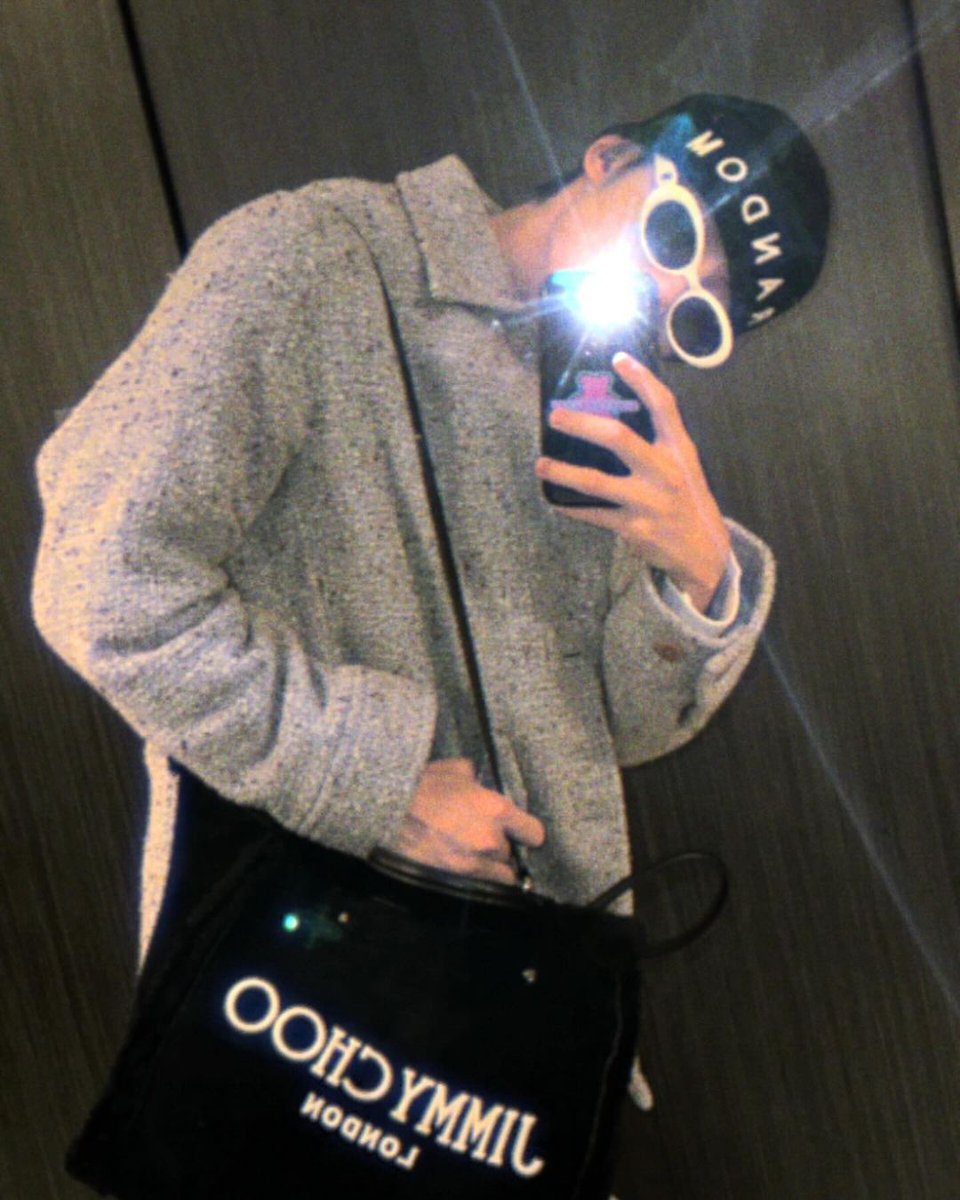 Mirror selfie spree! Capturing moments and embracing the vibe. Let the snapshots tell the story.