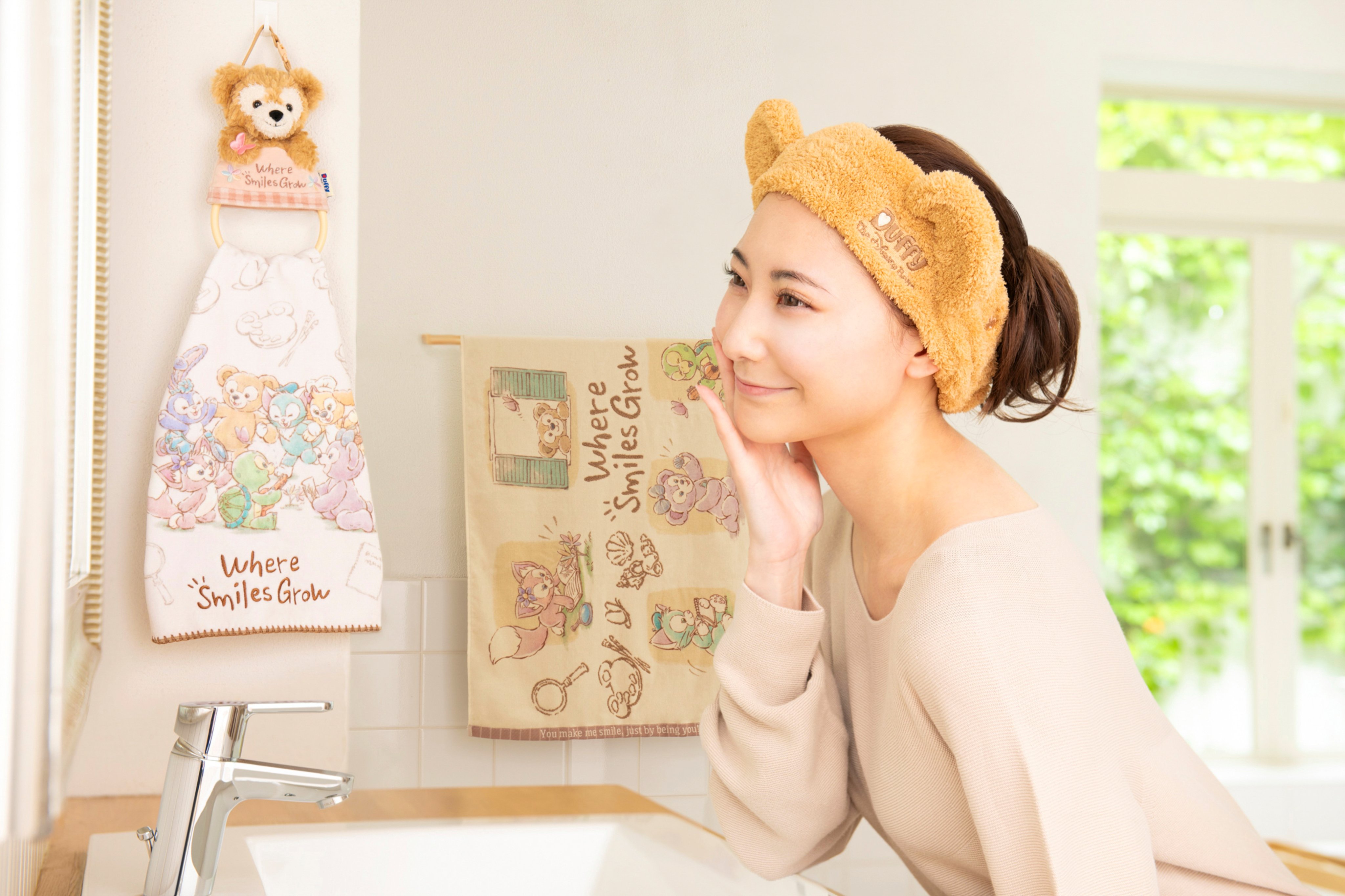 ダッフィー＆フレンズ掛時計 Where Smiles Grow Where Smiles Grow ダッフィー＆フレンズ 掛け時計 (Disney/時計