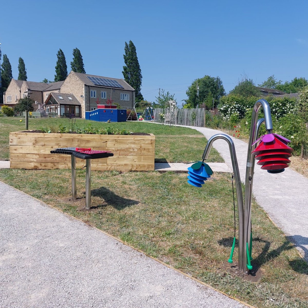 This week is #VolunteersWeek. Many of you know we support all of our employees to volunteer in the community, by giving them 2 paid days a year to do so. Places our employees have volunteered at include <a href="/ForgetMNotChild/">ForgetMeNotChildren</a>, <a href="/westvaleacademy/">West Vale Academy</a>, <a href="/InvictusWbeing/">Invictus Wellbeing</a> and <a href="/OvergateHospice/">Overgate Hospice</a>