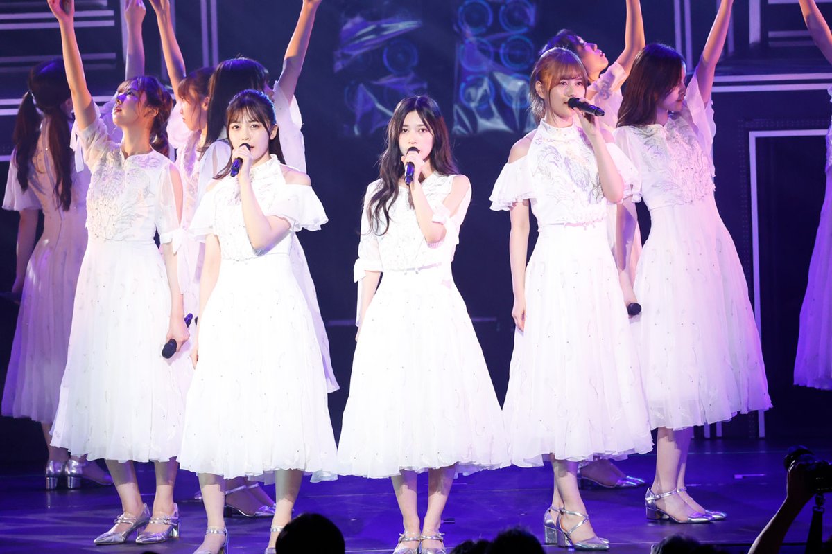 nogidoga46's tweet photo. 4期生の初参加、そして、寺田蘭世の乃木坂46ラストステージ🥹
モバイル会員限定アフター配信で行われたコーデバトル企画も併せて収録👗

『28thSG アンダーライブ』が #のぎ動画 で配信START！！
https://t.co/qVZp32hHed

#乃木坂46
#アンダーライブ
#マシンガンレイン https://t.co/qdyuJLsKqJ