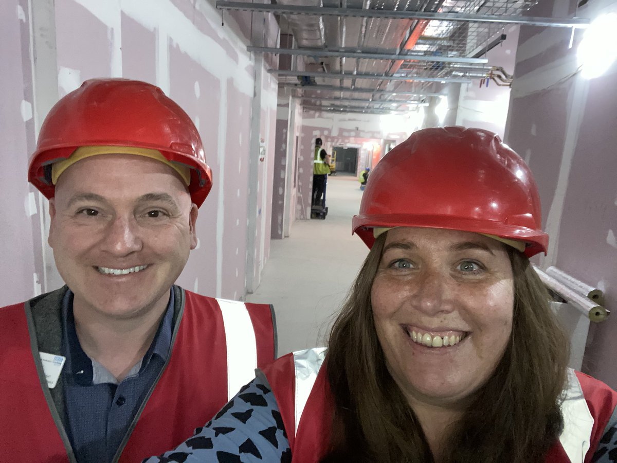 EMMAGODFREYLOOM's tweet photo. Visit to the new Surgical Hub with @richmct @MY_FCSS @DosMyht @Miss_KeelyR @kayd69299717 coming on nicely https://t.co/dSsh7g2KEU
