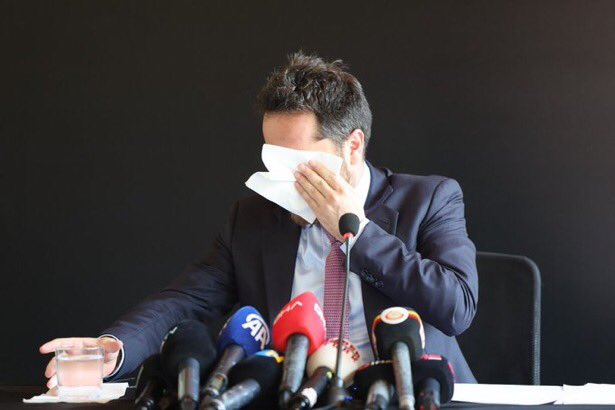 Erden Timur’un açıkça dile getirmediği Galatasaray’ın iç siyaseti yazısını ele alma zamanı geldi! Dursun özbek meselesi değil olay. Taraf değiliz, gerçekleri yazıyoruz. Her bir Galatasaray taraftarı asıl bu gönderiye yorum ve RT atarak gündem yapmalı. “FLOOD”