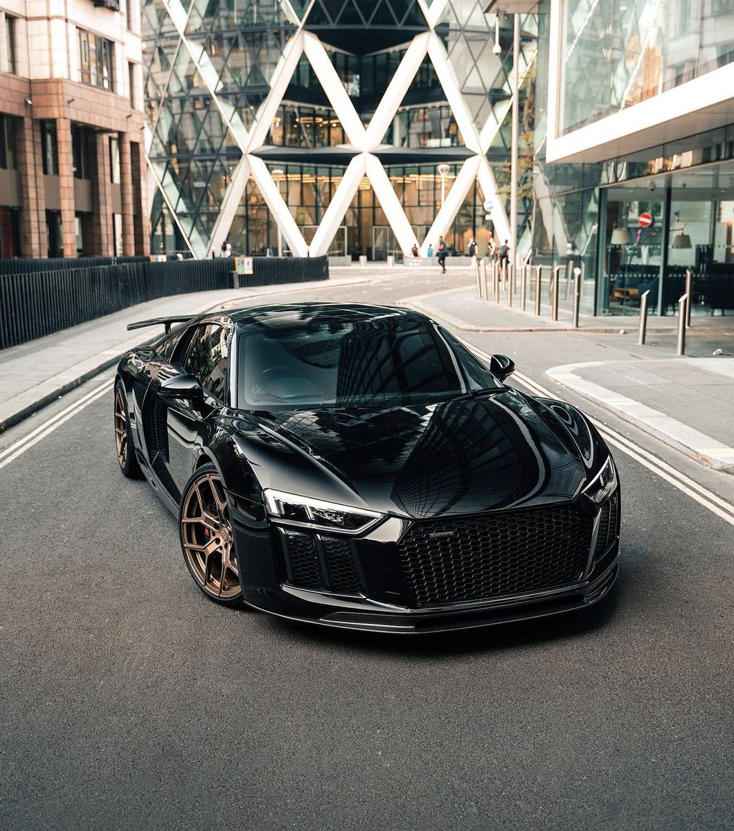 LuxuryCars365's tweet image. Audi R8 🔥