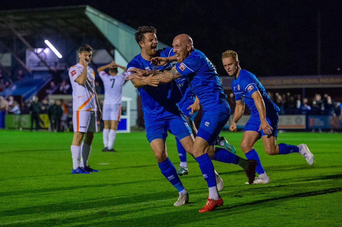 🖊️ Mills checks in!

We are delighted to announce our first signing of the summer in the form of experienced striker Darren Mills. 

Darren’s former clubs include Coggeshall, Bury Town and Ipswich Wanderers!

Welcome <a href="/Milzy9Mills/">Darren Mills</a> 

⚫️🔵⚫️🔵