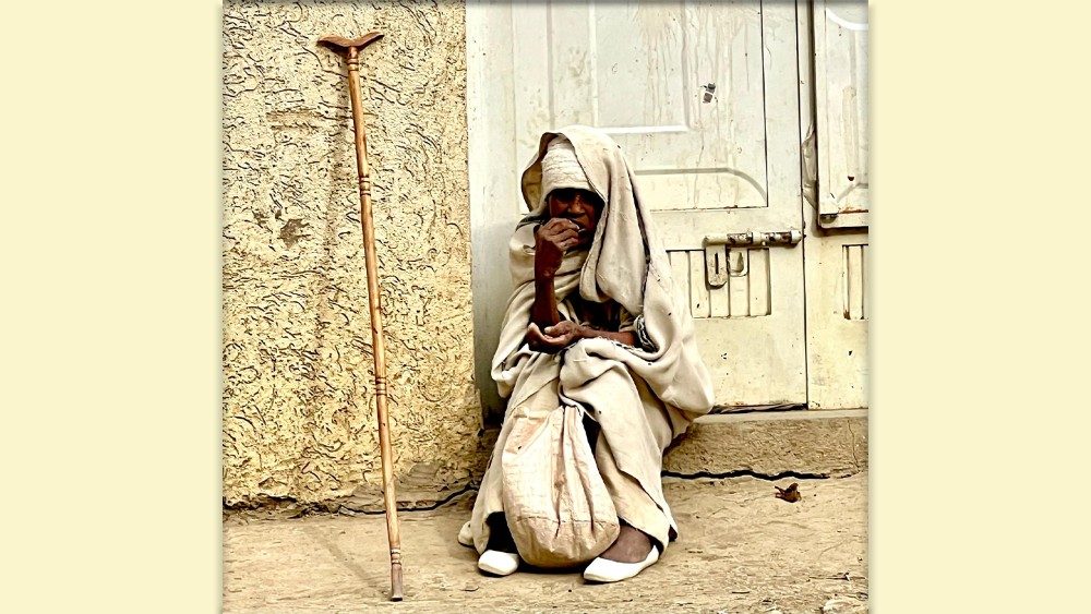 vaticannews_it's tweet photo. Aldo Morrone, direttore scientifico dell'Istituto Internazionale Scienze Mediche, Antropologiche e Sociali #IISMAS, testimone dei drammi della guerra in Tigray, racconta l'aiuto per ridare salute e dignità.
#VaticanNewsIt
https://t.co/8VK7HrTplC https://t.co/9dCHTasWV5