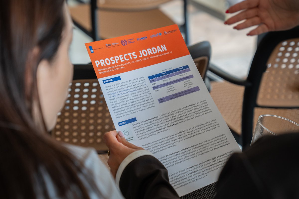 NLinJordan's tweet image. The Embassy &amp;amp; @MoPIC_Jordan launched Phase 2 of the Prospects  Partnership with @IloProspects, @IFC_MiddleEast, @UNHCRJordan,  @UNICEFJordan, &amp;amp; @WorldBankMENA. 🇳🇱 is investing an extra $98M to support education, employment, protection, &amp;amp; now water in 🇯🇴. ➡️shorturl.at/0hET8