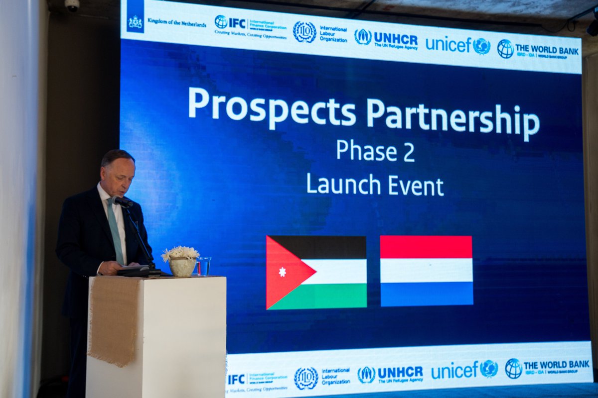 NLinJordan's tweet image. The Embassy &amp;amp; @MoPIC_Jordan launched Phase 2 of the Prospects  Partnership with @IloProspects, @IFC_MiddleEast, @UNHCRJordan,  @UNICEFJordan, &amp;amp; @WorldBankMENA. 🇳🇱 is investing an extra $98M to support education, employment, protection, &amp;amp; now water in 🇯🇴. ➡️shorturl.at/0hET8