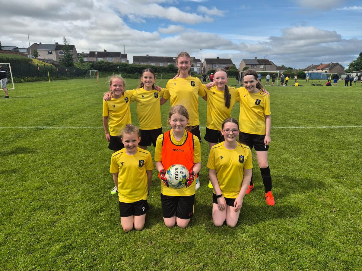 Great game in the sun on Sunday for the Under 12s, very competitive game v Bathgate Thistle. ☀️ ⚽️ 

#fun #friends #football