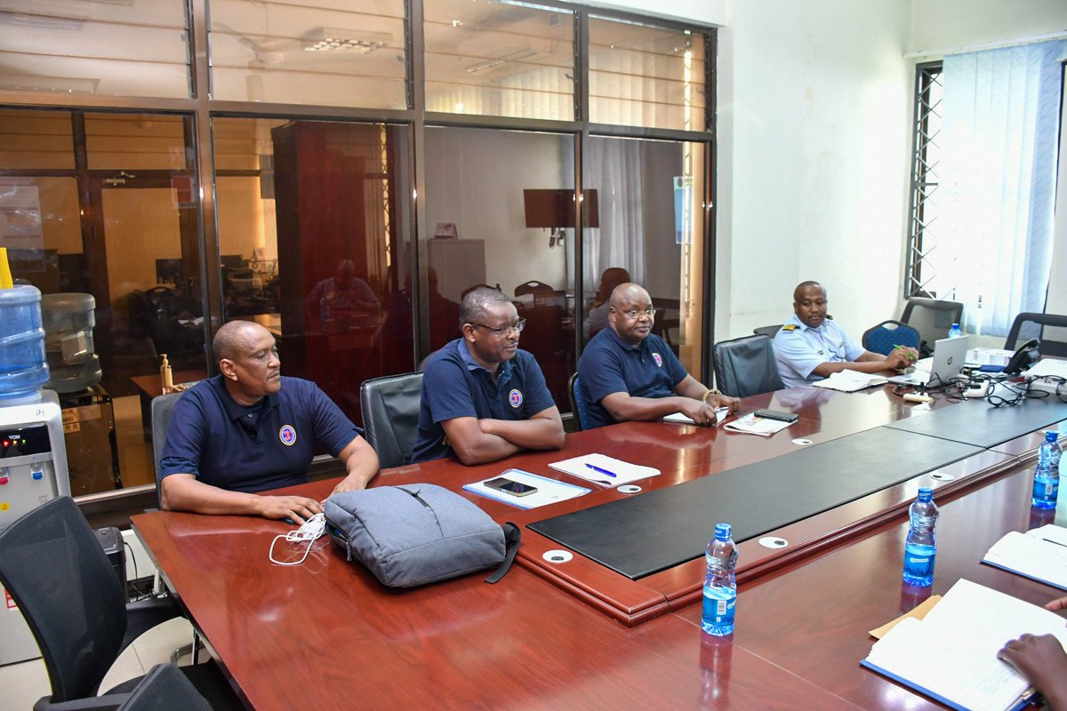 OfficialKCGS's tweet image. #KCGS hosted a delegation from the US Department of Homeland Security (DHS) and US Customs and Border Protection (CBP) on a Courtesy Visit. Fruitful discussions held ranging from;
•Enhancing a shared Maritime Situational Understanding
•Nexus between Maritime Security &amp;amp; Blue