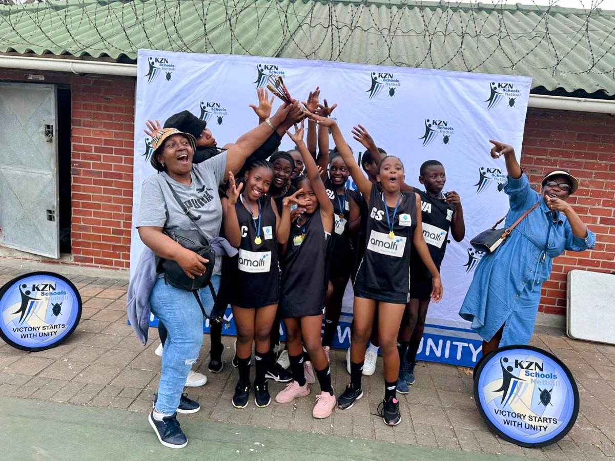 JohnPerlman's tweet image. @DreamfieldsP has a lot to celebrate right now. Last Friday the u-13 netball team from Umbonambi Primary was crowned KZN champions. They will go to the national finals in July where they finished third  last year as under-12 players – after working with us for just one year.