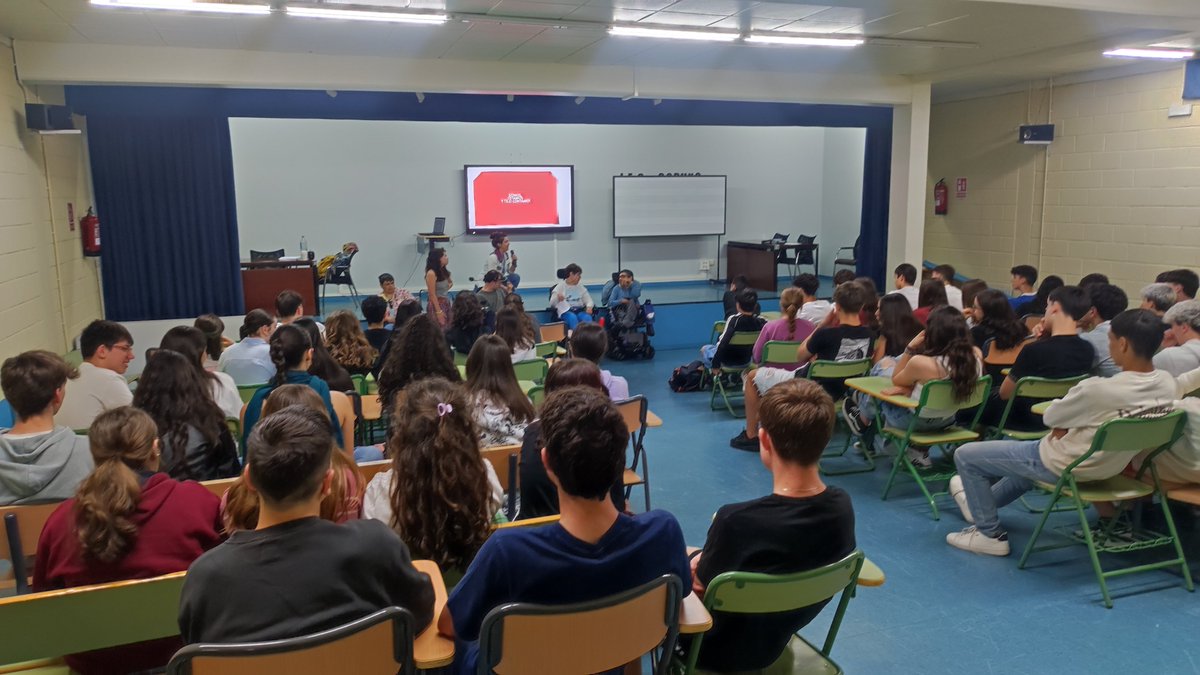 APAMPVigo's tweet photo. Continuamos con nuestras charlas de sensibilización sobre parálisis cerebral en diferentes centros de nuestra ciudad. En esta ocasión nos hemos ido hasta el @IES Coruxo!+ Info 👉https://t.co/1TldTU7JHl
#Somosetamosytelocontamos #apamp #cheosdevida #SomosASPACE https://t.co/EqUtZFqCUi