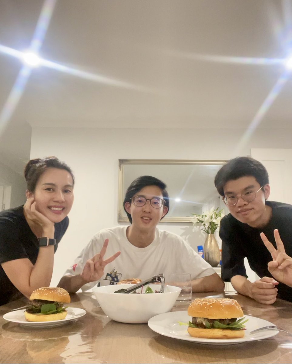 AHNHomestay's tweet photo. #AHNStudentSpotlight: Ha from Brisbane hosted 2 students from Tokyo Denki University. The students were attending QUT (Queensland University of Technology) 

#Brisbane #QUT #QUTLife #AustralianHomestayNetwork #InternationalStudent #Homestay #Australia #HostFamily https://t.co/HKUKRHSm9t