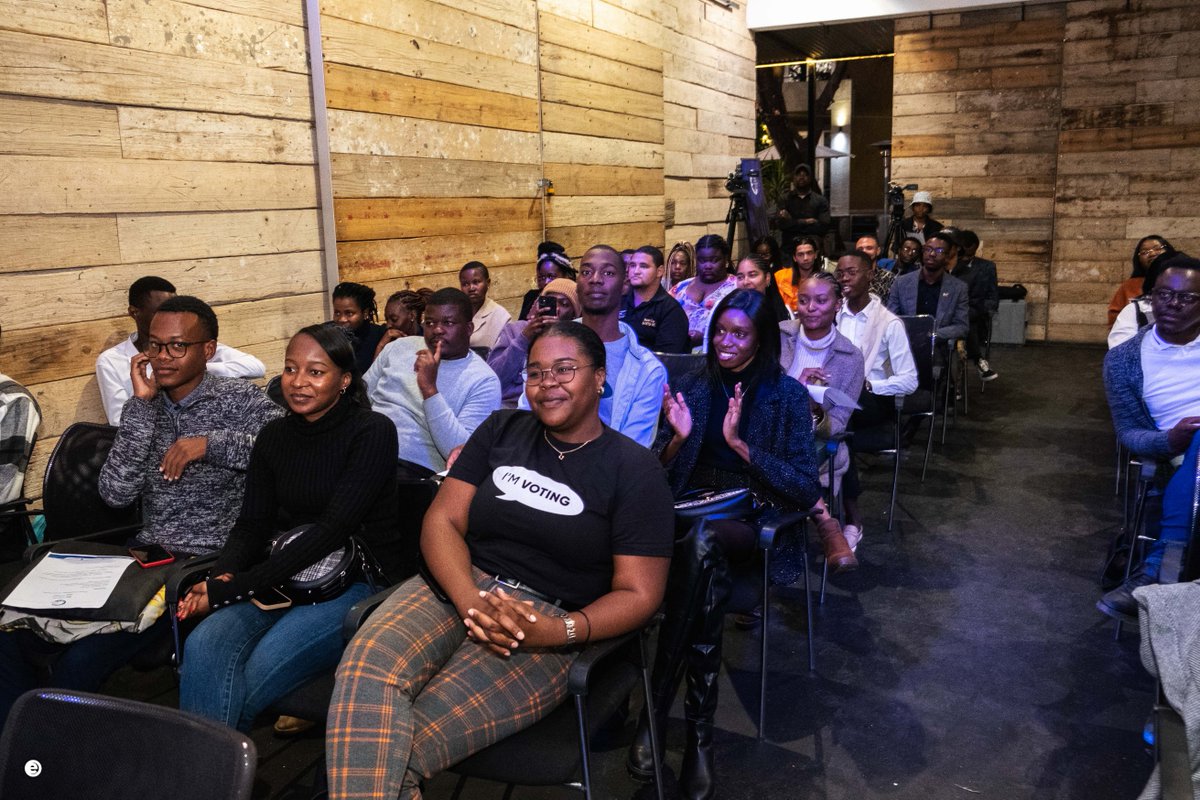 WindhoekShapers's tweet photo. Our panel consisted of young leaders, political analysts, and change-makers who shared valuable insights on the Namibian political landscape and the importance of youth participation in democracy.  2/4 https://t.co/fhgtRQkjkg