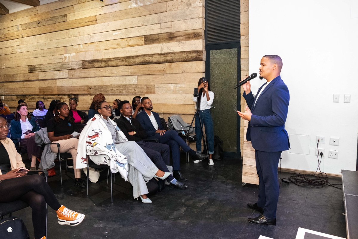WindhoekShapers's tweet photo. We’d like to thank all the young voters and our esteemed panelists for coming out and joining the conversation. To our panelists, thank you for imparting your knowledge, sharing your experience with our young voters, and allowing for a meaningful... 3/4 https://t.co/2uoja7EwEu