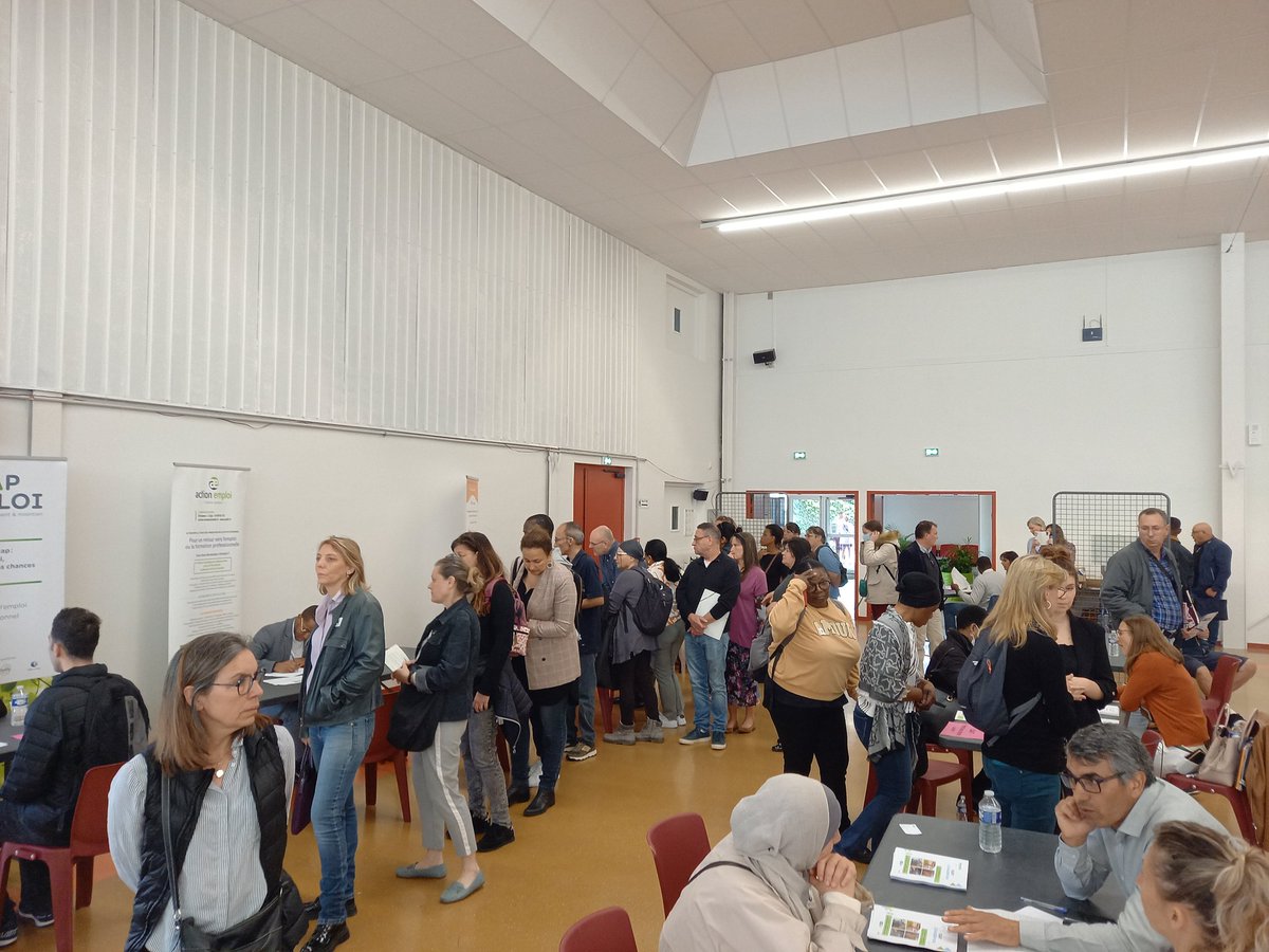 Ce matin, l'agence France Travail d'Arpajon et Cap Emploi organisent un forum dédié aux personnes en situation de handicap avec l'objectif de simplifier les parcours professionnels et faciliter leur retour à l'emploi.