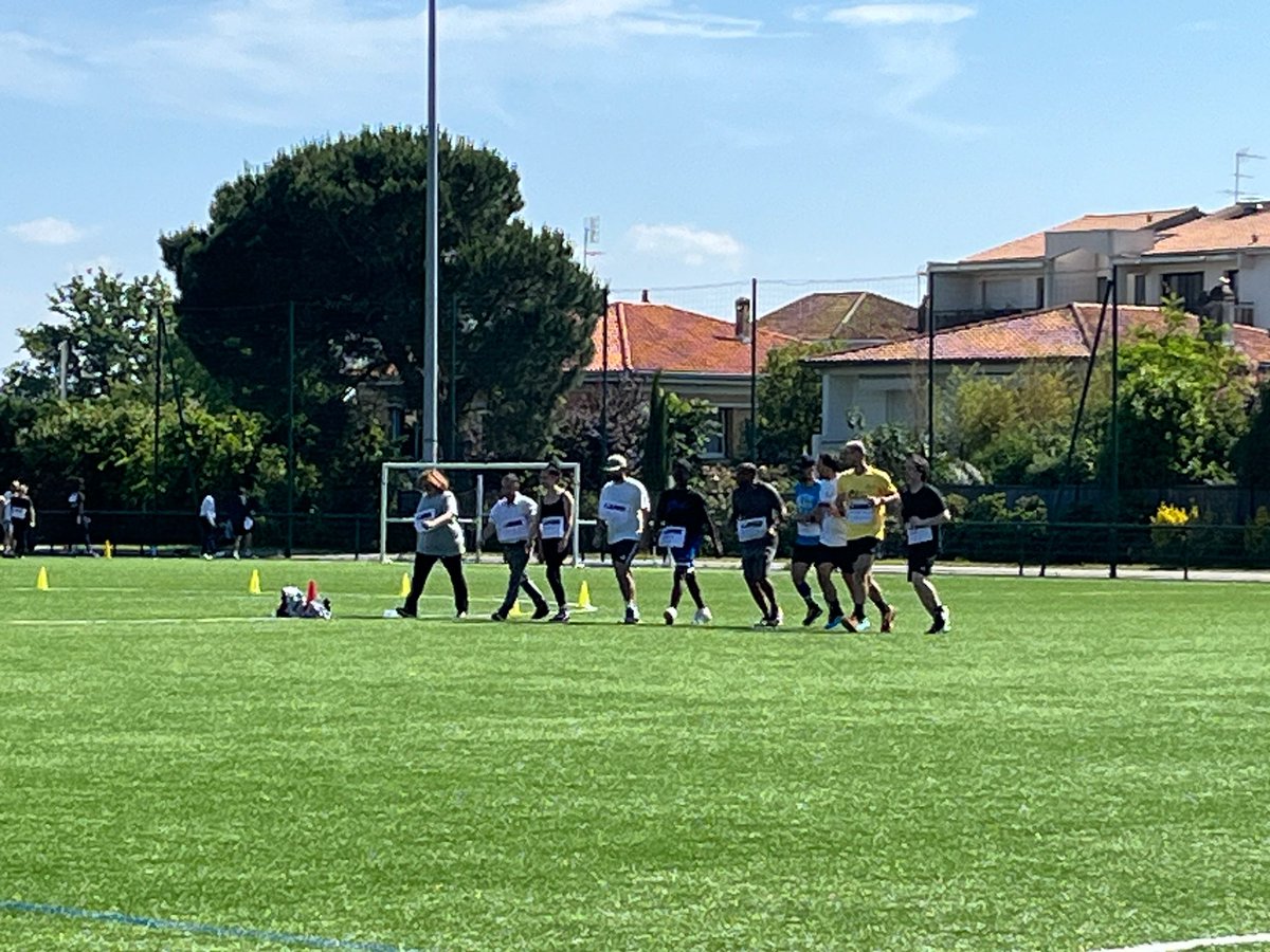 FTravail_NA's tweet photo. 📍 Stade Stéhélin de @Bordeaux : 80 candidats et 15 recruteurs partagent un moment sportif anonyme, suivi d'un job dating dans le cadre des JO #Paris2024 ! 👟

🔗 https://t.co/MW2ja5szd0 #Gironde #NouvelleAquitaine https://t.co/NP9OZGGENi
