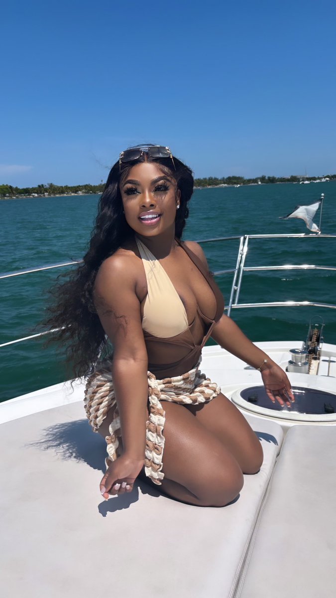 Alexis Amore (@alexisamore__) on Twitter photo 