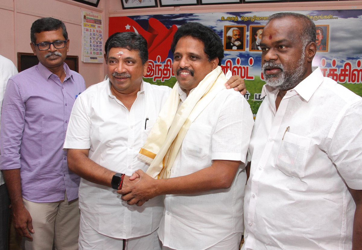 SuVe4Madurai's tweet photo. மதுரை தொகுதியின் வெற்றிக்கு வாழ்த்து தெரிவித்தார் மாண்புமிகு தகவல் தொழில்நுட்பத் துறை அமைச்சர் பி டி ஆர் பழனிவேல் தியாகராஜன் அவர்கள் … @ptrmadurai  @tncpim @cpimspeak @SitaramYechury https://t.co/Uk15i1V30R