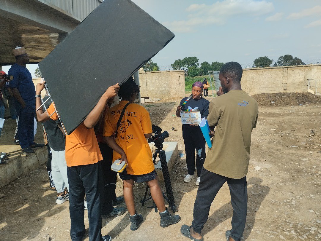 afrowren's tweet photo. Shimataver Igbawua's Salamatu's Rhapsody is currently underway as production continues on set!
cc @ngbritisharts @shimataver
#ReframeWithMe #FilmLabAfrica #BCArtsSSA #ReframeYourFuture #FutureOfFilm #FilmmakerJourney
#britishcouncilxfilmlabafrica https://t.co/CMJOJGbP74