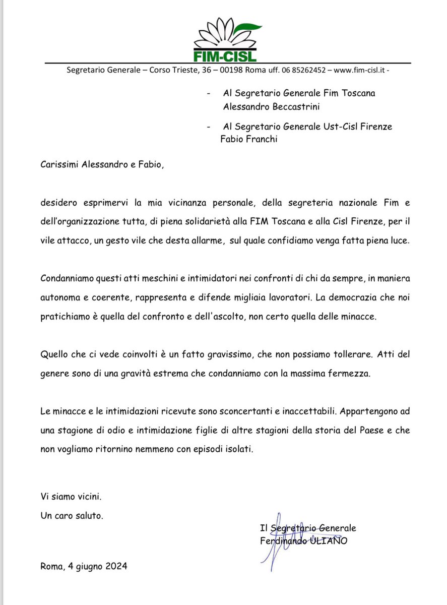 FIMCislStampa's tweet photo. La solidarietà di tutta la #FIM per questo atto vile e intimidatorio alla sede CISL di Firenze su cui confidiamo si faccia piena luce. 
Condanniamo questi atti meschini nei confronti di chi da sempre, in maniera autonoma e coerente, rappresenta e difende migliaia di lavoratori. https://t.co/s2Qr2xQOFm
