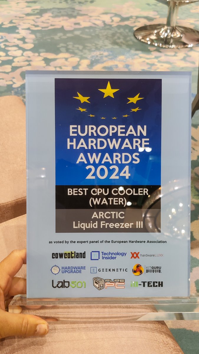 ARCTIChannel's tweet photo. π Weβre thrilled to announce that the ARCTIC Liquid Freezer III has won the EHA Awards 2024 for BEST VALUE COMPONENT and BEST CPU COOLER (WATER)! π A massive thank you to our loyal customers for your unwavering support! π#EHA2024 #BestValueComponent #ARCTIC #ARCTICool #tech https://t.co/B2uUsKbd5s