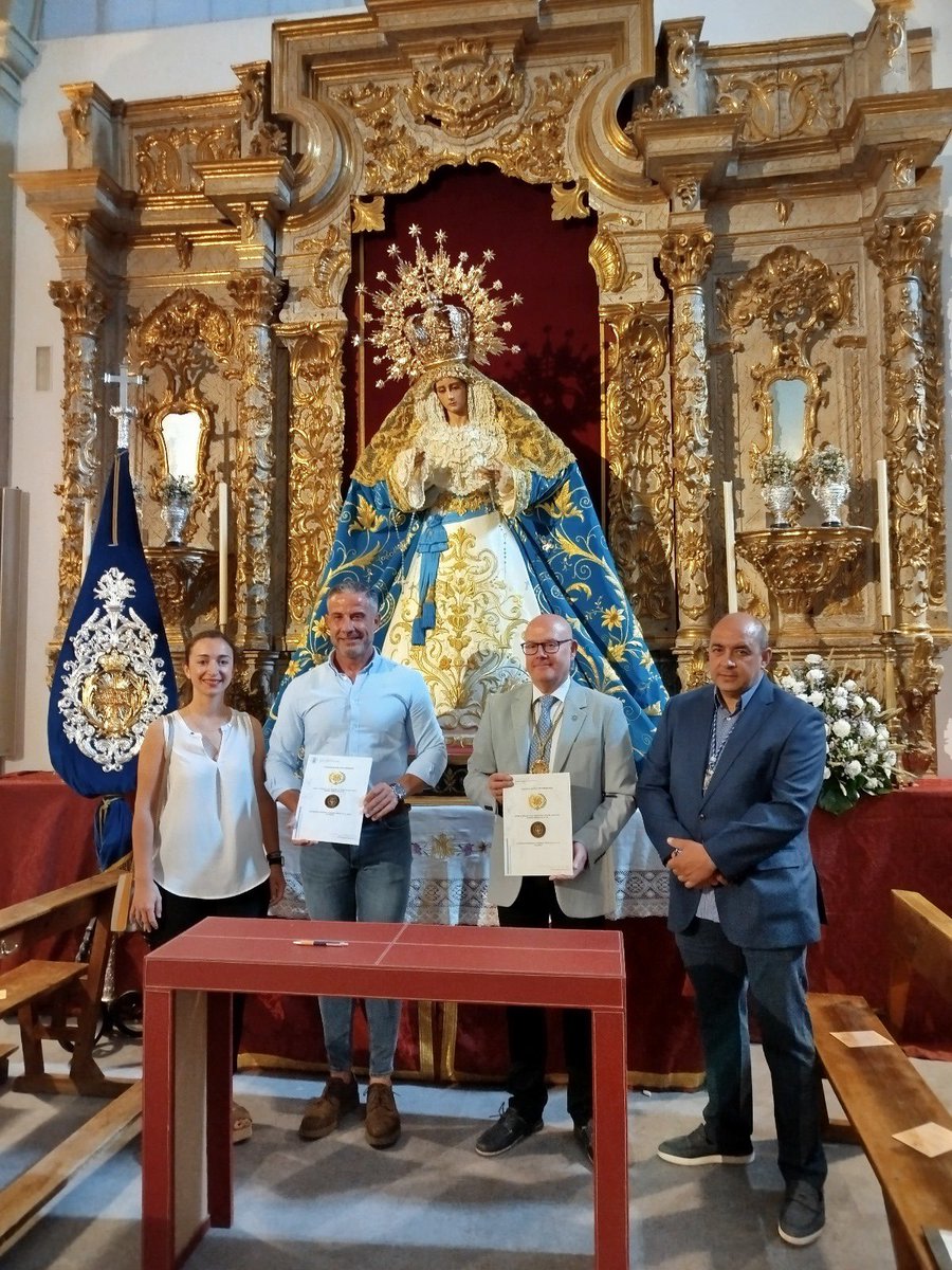 OlivaSalteras's tweet photo. ✍🏼 La Oliva de Salteras y la @BorriquillayPaz firmaron este domingo el compromiso para la salida extraordinaria.

ℹ️ Más detalles: https://t.co/LSz6GLIBoM

#SuenaLaOliva #BorriquillayPaz #Granada https://t.co/aPFYKgXOyf