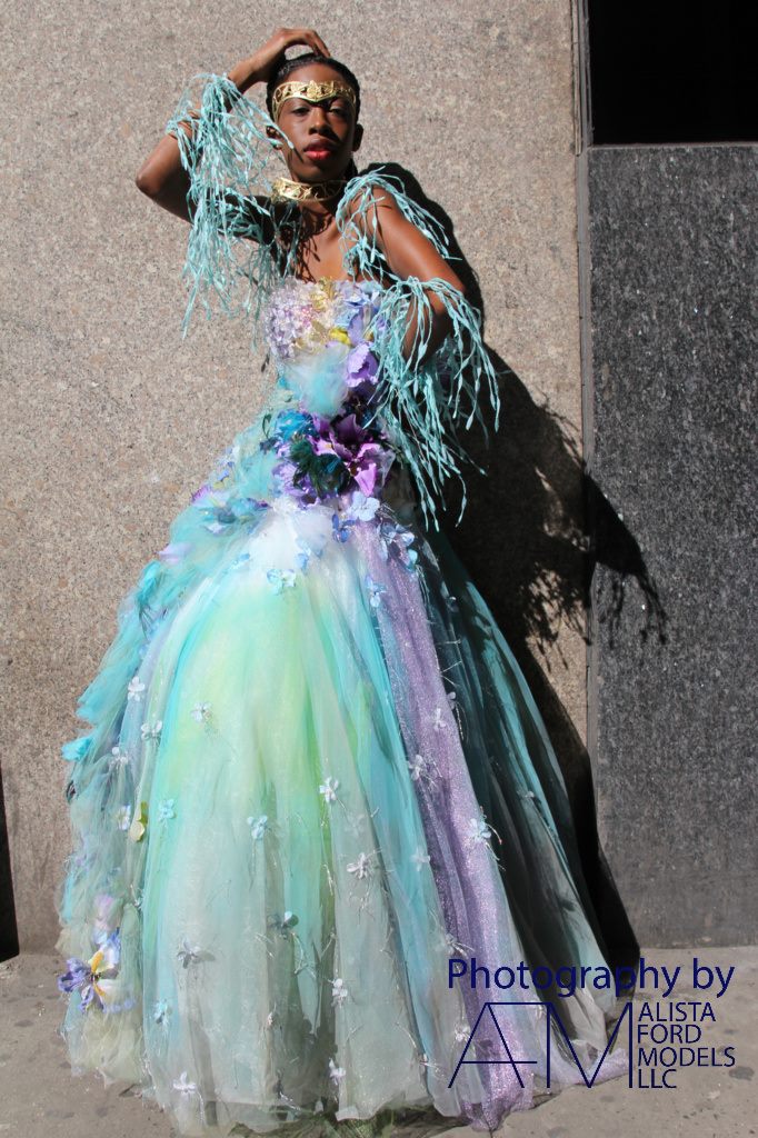 JoannaMarc27222's tweet image. @SomeGoodKarma NEW YORK (TFP) VOLUNTEER MODELS WANTED!! Models Height: 5'8" plus, dress sizes 2-6 for our FDC Collection Presentation in New York, on April 26, 2025.  joanna_marcella@hotmail.com #blackmodel #catwalkmodel #plusmodelling #newyorkfashionmodel #newyorkmodel Plz RP