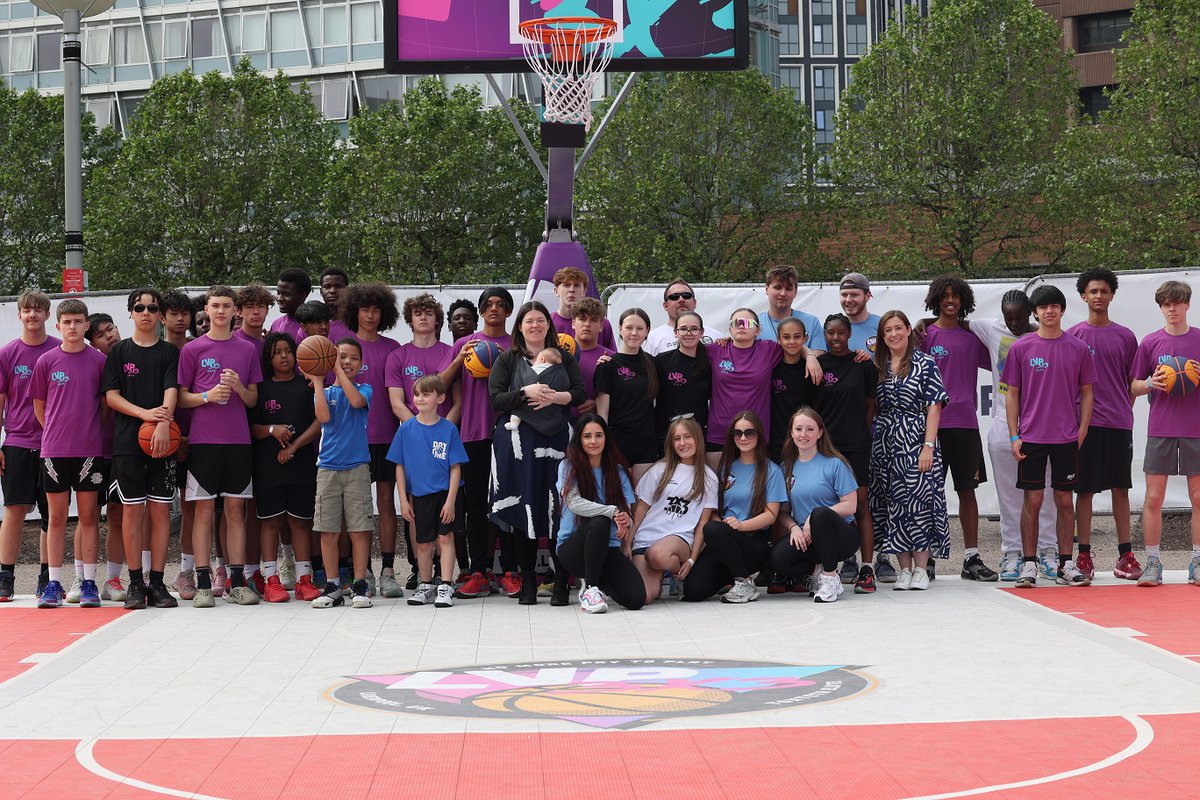 MerseysideVrp's tweet photo. 4️⃣0️⃣0️⃣ Players
7️⃣2️⃣ Teams
3️⃣ Days of positive sporting engagement

🏀 We are proud supporters of @ToxtethEl8te &amp; the work they are doing giving young people better access to #basketball, creating friendships, growing potential &amp; developing confidence &amp; social skills 👏 https://t.co/5LbFgtWOuV