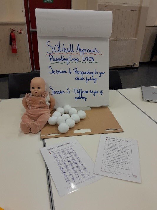 NLFamilyLearn's tweet photo. Session 4 of the CLD Schools UYCB Solihull Parenting programme at Shotts Community Centre. At this session parents discussed the importance of responding to their children’s behaviour in a supportive and nurturing way #Solihull #BehaviourForChange @InglisLesley236 @Fergusliz https://t.co/m9bG52ksUr