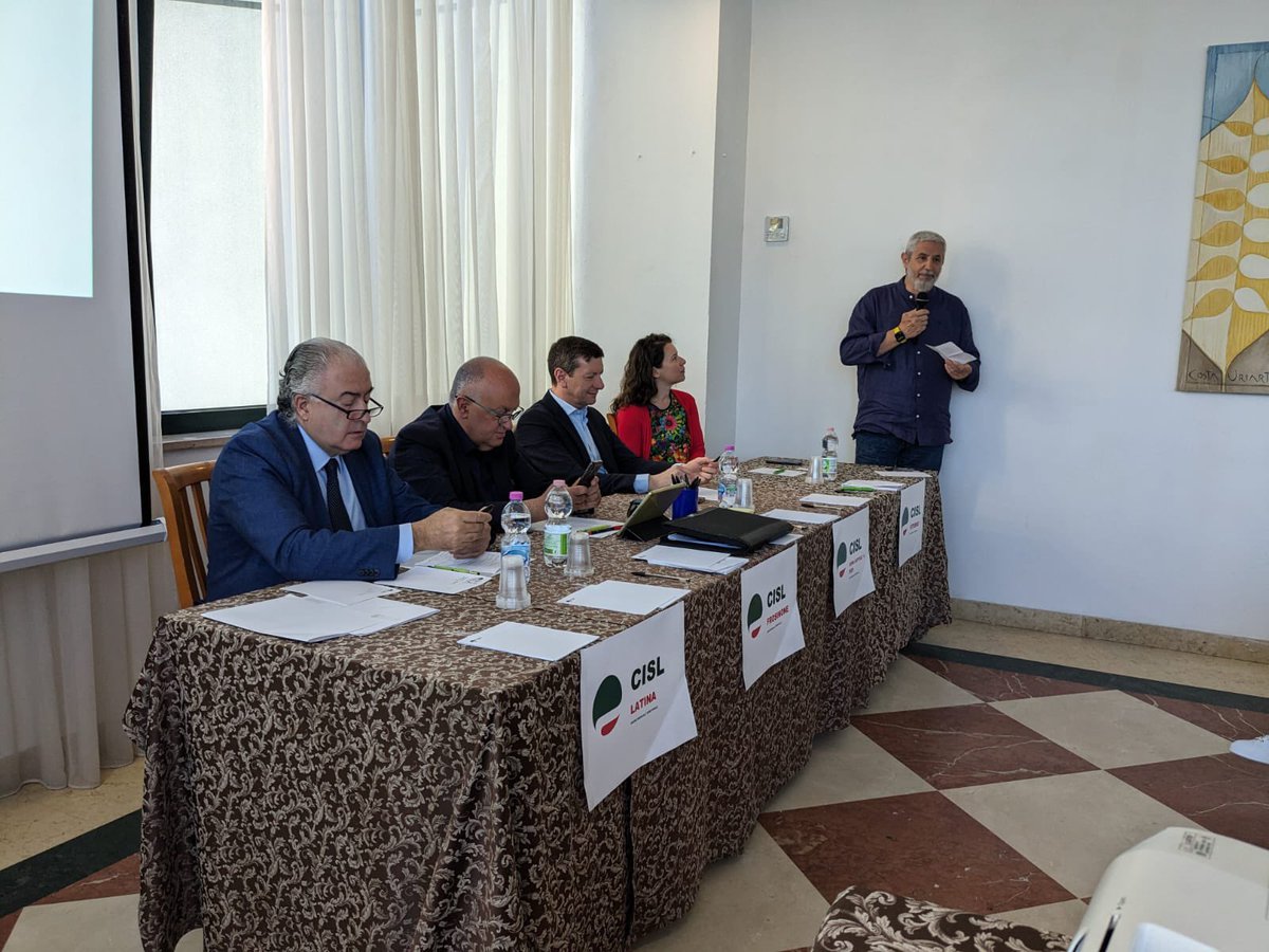 CislRomaRieti's tweet photo. Si apre il dibattito dei Comitati Esecutivi Congiunti della Cisl Roma Capitale e Rieti, Cisl Latina, Cisl Frosinone, Cisl Viterbo.
Nel pomeriggio focus sui servizi con le diverse peculiarità territoriali per essere sempre più prossimità nei territori e nei luoghi di lavoro. https://t.co/e1D4nxvBLn