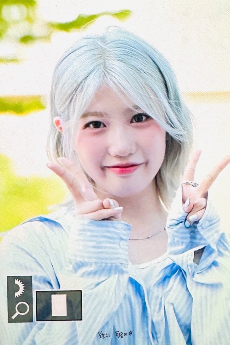 Lindo_0326's tweet photo. 240604 더쇼 미니팬미팅
#첫사랑 #CSR #서연 #SEOYEON 

우리 강아지 오늘 제일 기여움🩶🩶 https://t.co/kzJ2N6SoQC